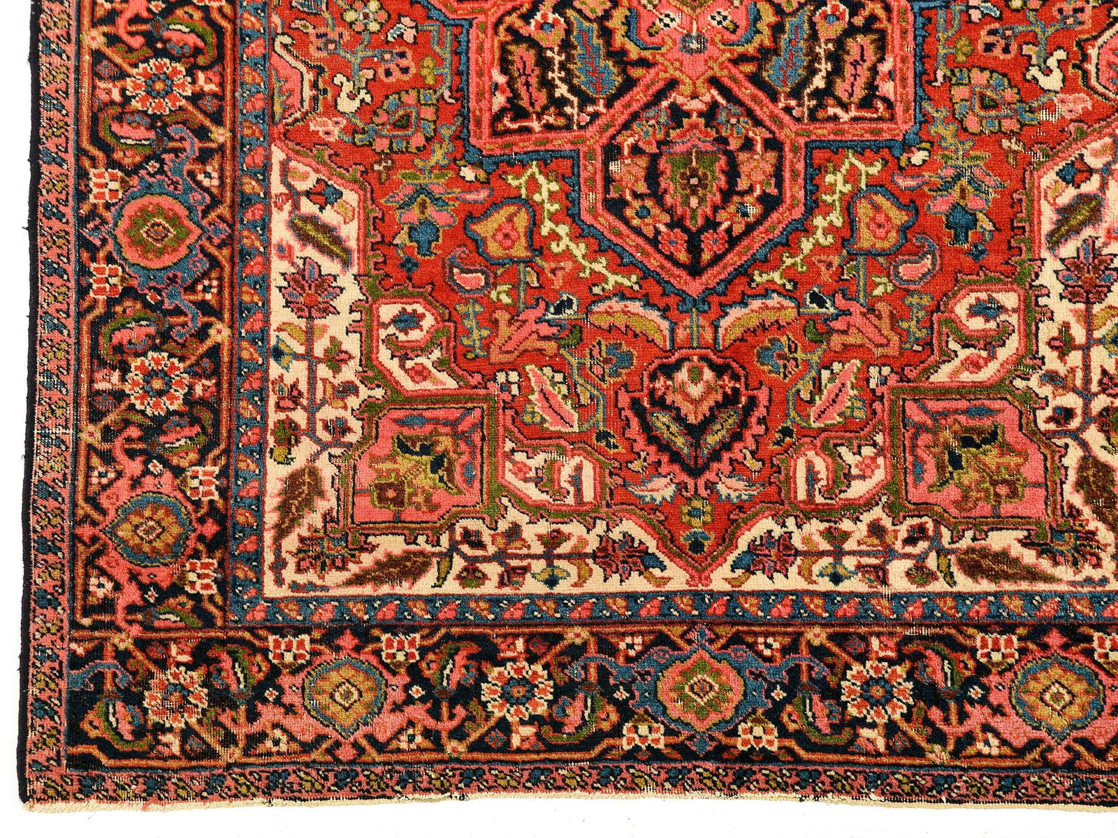 Serapi Rug - 3