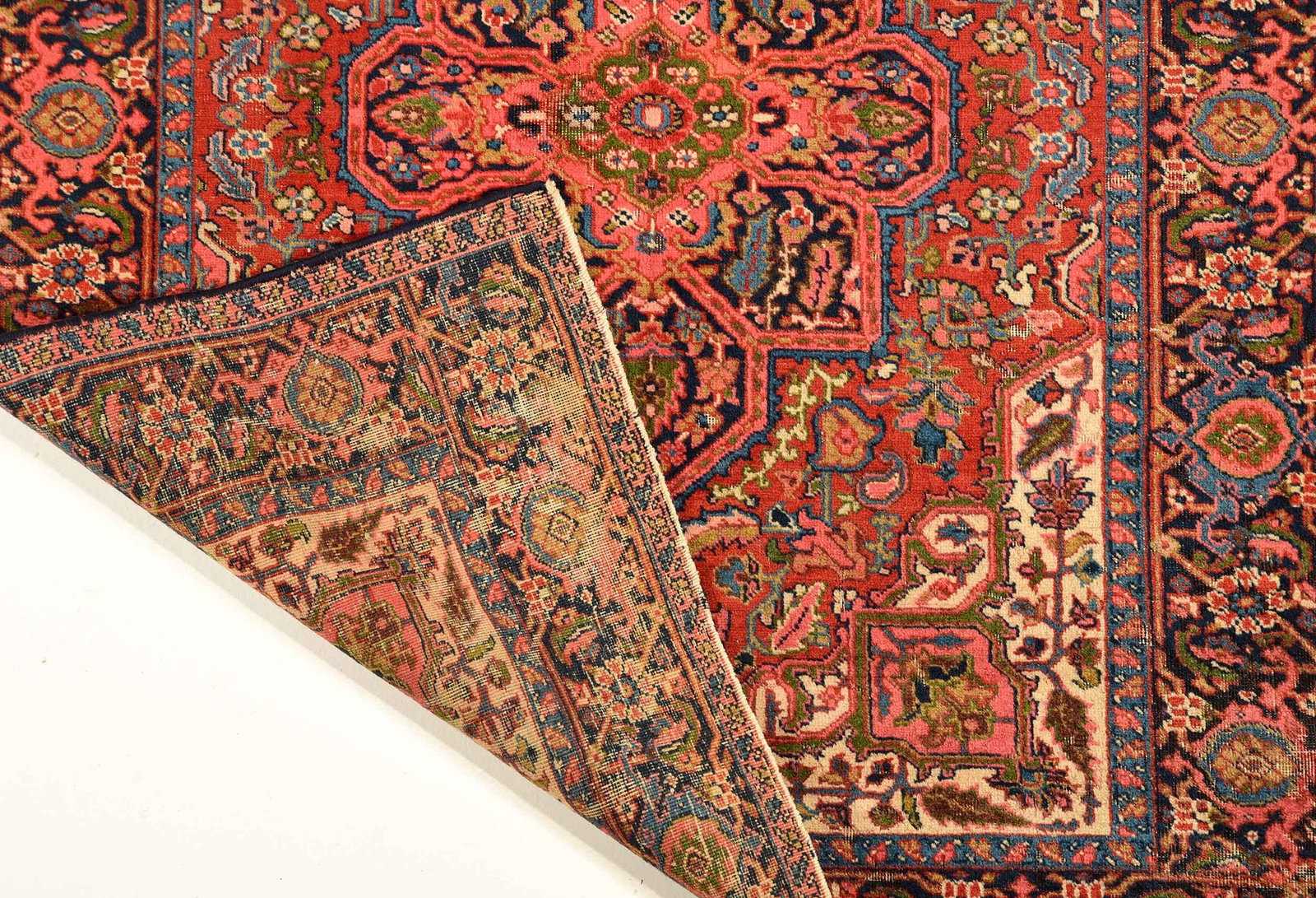 Serapi Rug - 5