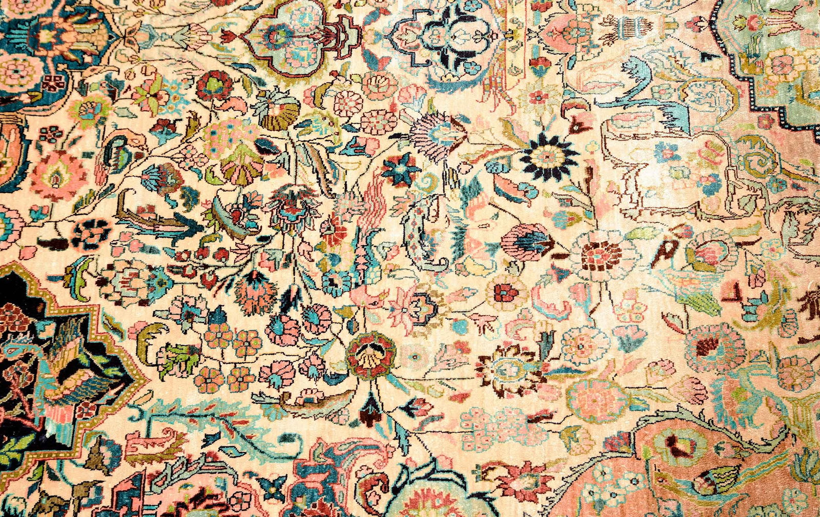 Silk Tabriz Carpet - 3