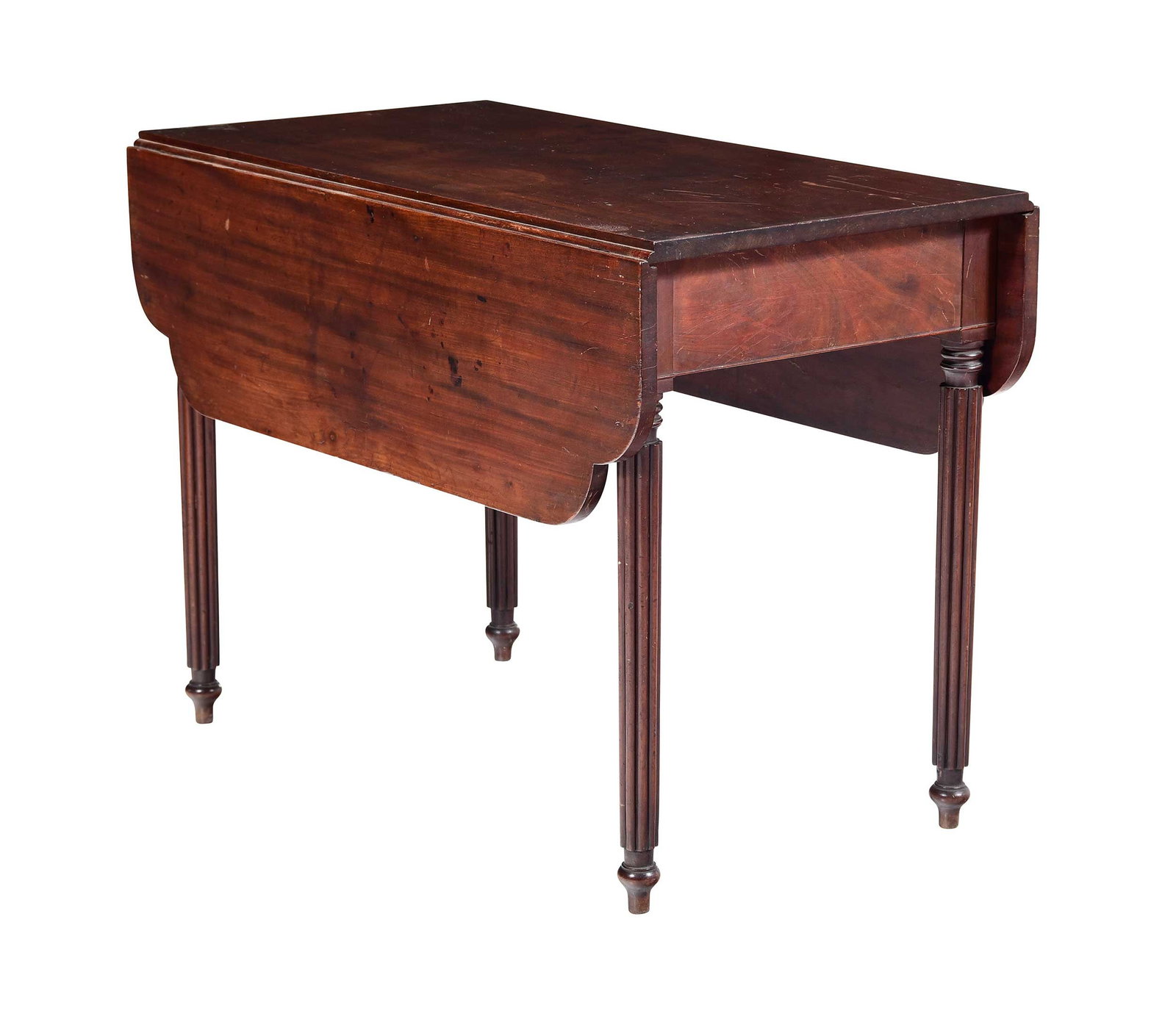 American Federal Style Mahogany Pembroke Table: 20th century, single board rectangular top, shapes leaves, round reeded legs on bulbous feet, closed 29 x 21-3/4 x 39 in., open 44-3/4 in. wide Provenance: Deaccessioned by the Virginia Museum of
