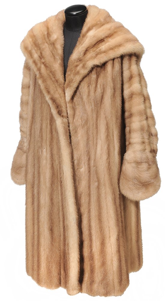 Mink Coat: floral brocade lining, 43 in. length, medium light wear. Provenance: John Frederick and Elizabeth Maue, New York/Jersey City, New Jersey, by descent