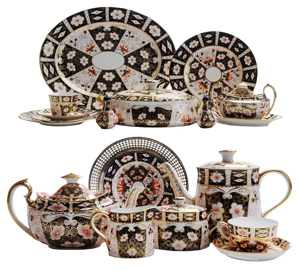 Royal Crown Darby Imari Porcelain: Dinner Service, 132 Pieces English, 20th century, Pattern No. 2451: twelve 10-1/2 in. plates, some with scratches to centers; twelve 9 in. plates, some scratches with scratches; twelve 8-5/8 in. soup 