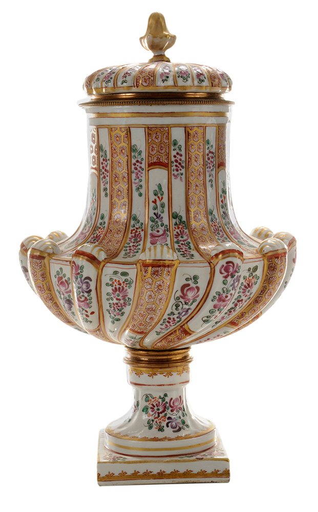 Samson Porcelain Covered Urn (1 of 4)