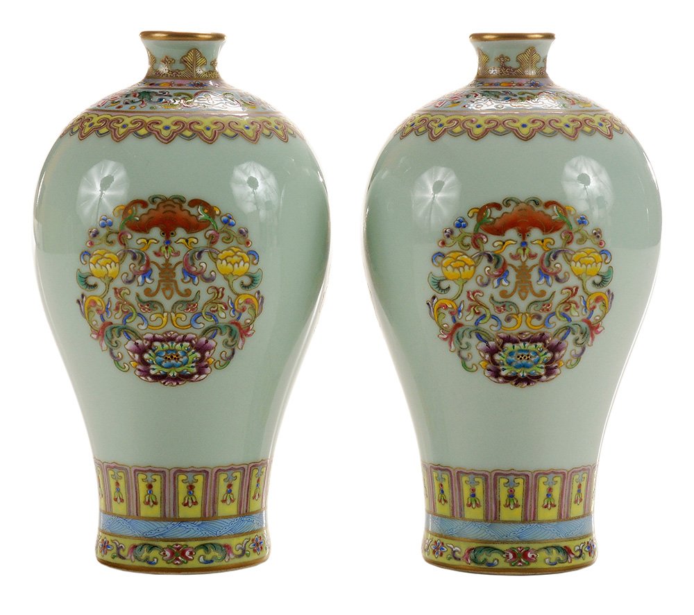 Pair Antique Famille Rose Covered (1 of 6)