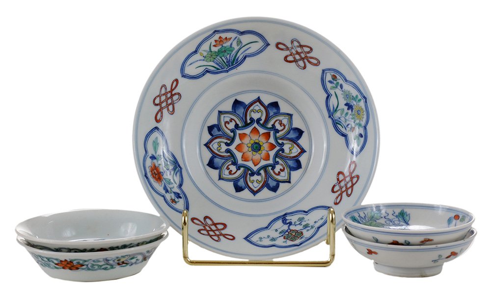 Five Doucai Porcelain Dishes (1 of 7)
