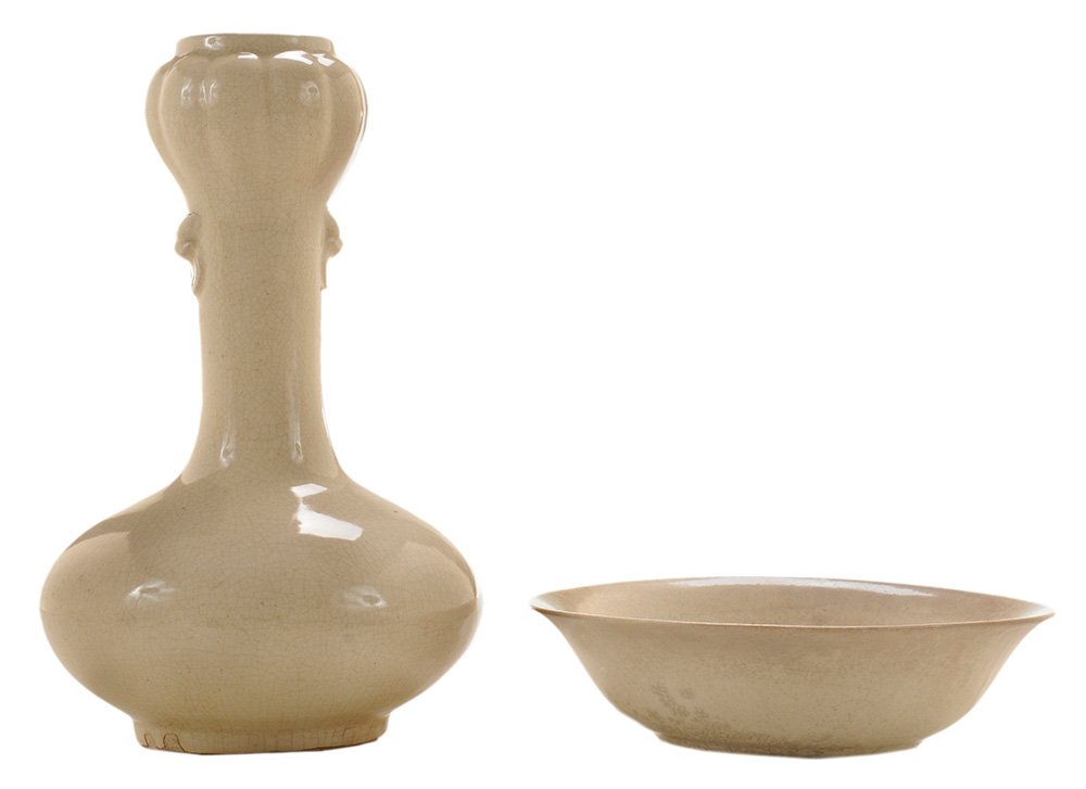 Garlic Head Vase and a Shallow Dish (1 of 6)