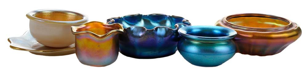 Six Small Art Glass Table Articles (1 of 7)