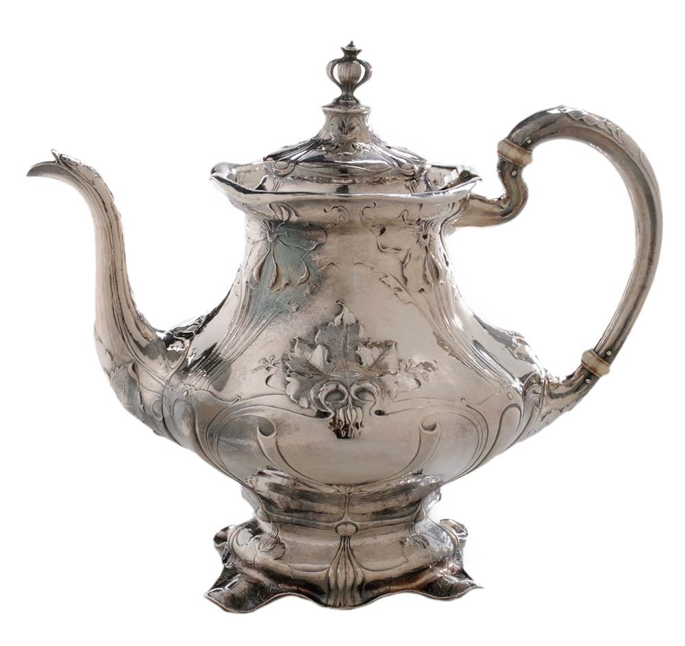 Martelé Sterling Art Nouveau Teapot (1 of 10)
