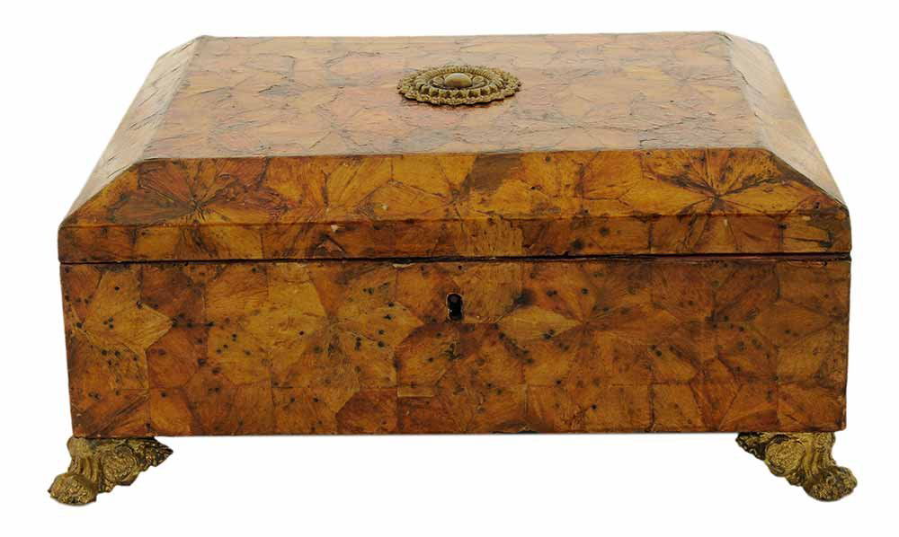 Collector‘s Box with Tiny Shells (1 of 5)