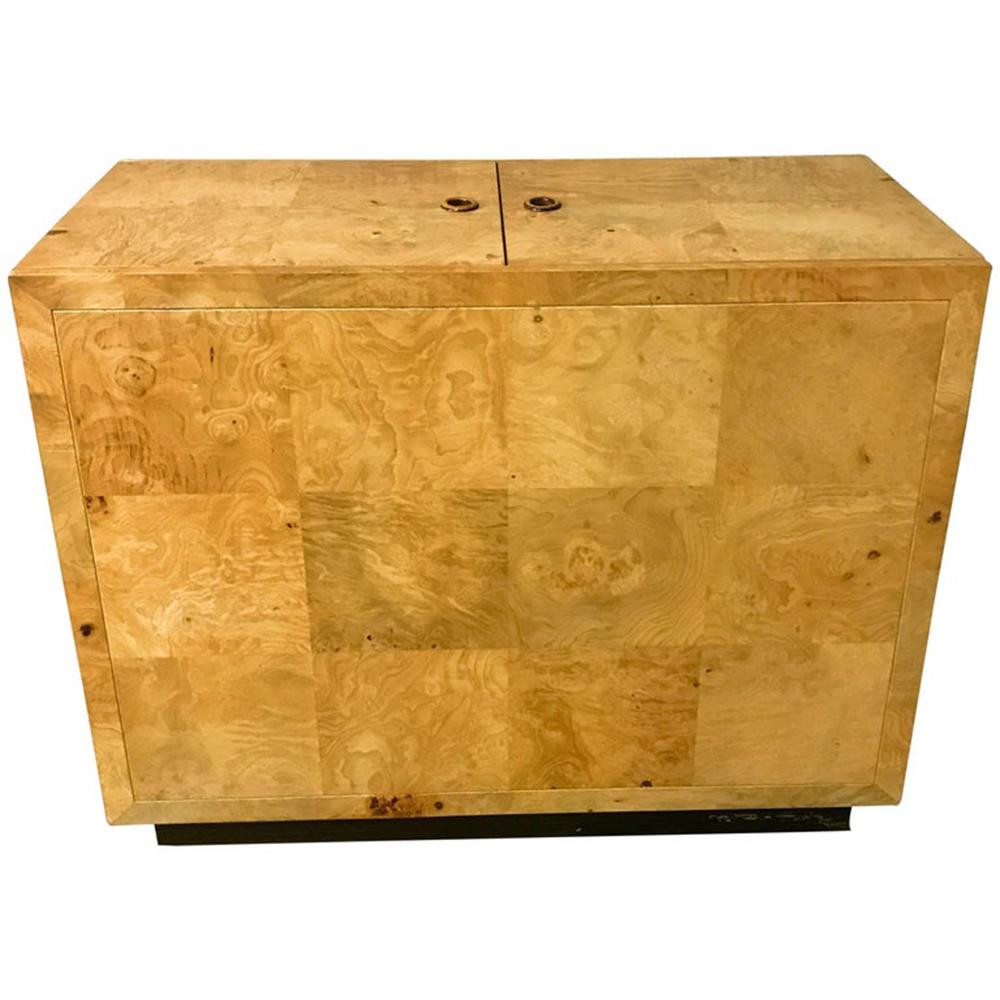 Henredon Milo Baughman Style Burl Wood Sideboard "Scene: Henredon Milo Baughman Style Burl Wood Sideboard "Scene Two" Fitted with two 19" x16" fold out leafs that when fully extended to 78 inches of working surface. Measures: H 31 in. x W 39 in. x D 19 in.