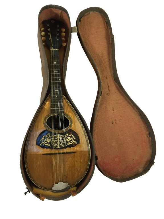 A Galiano Mandolini (1 of 6)