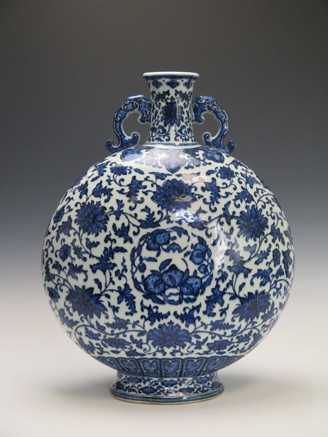 A blue and white moonflask (1 of 10)