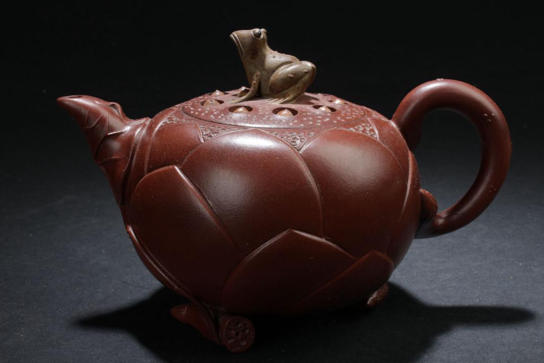 An Estate Chinese Loctus-framing Tea Pot Display (1 of 7)