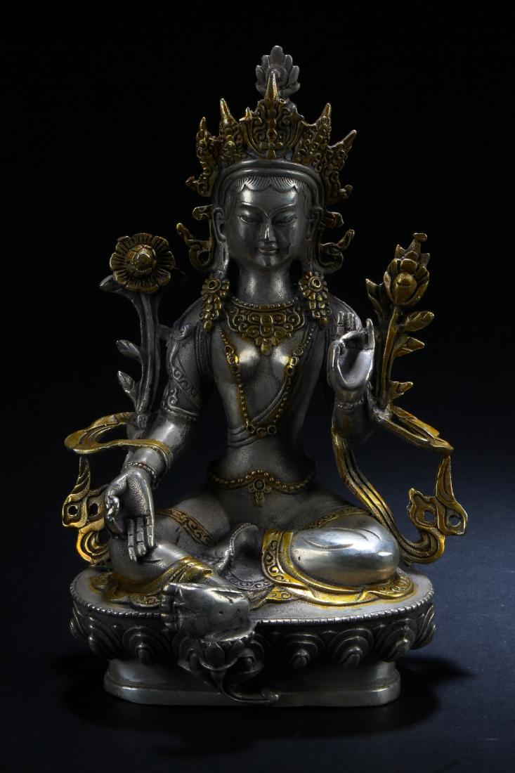 A n Estate Peaceful-posing Chinese Buddha Statue (1 of 5)