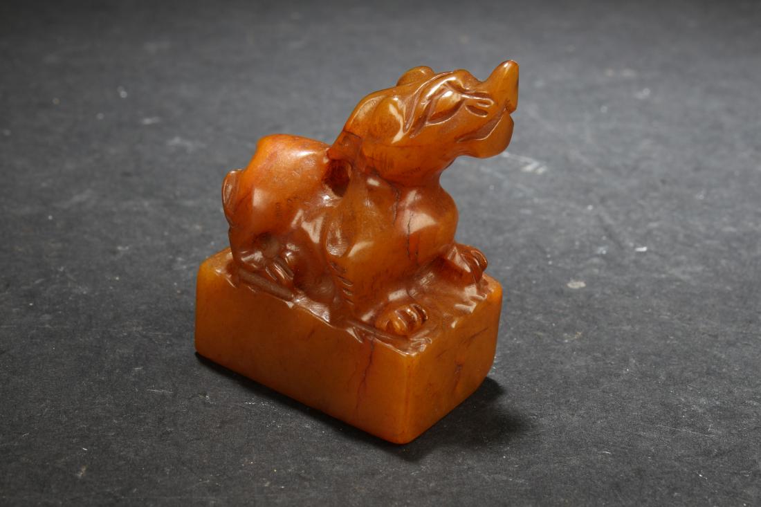 An Estate Chinese Soapstone Seal Display: An Estate Chinese Soapstone Seal Display . Height: 2 (inch). Length: 1.5 (inch).