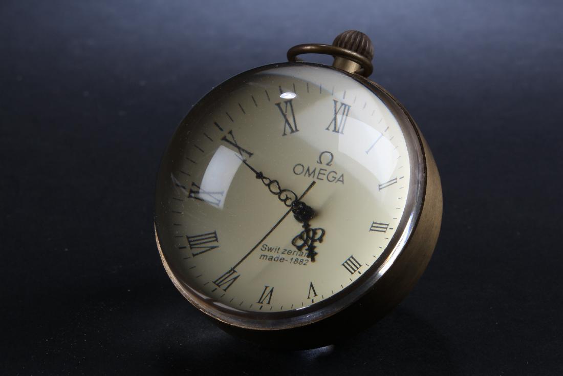 An Estate Decorating Display Watch (1 of 3)