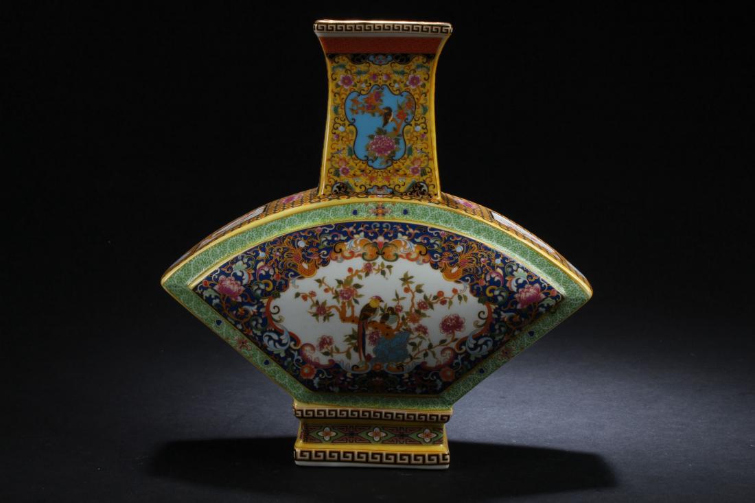 A Chinese Windowed Nature-sceen Porcelain Vase Display: A Chinese Windowed Nature-sceen Porcelain Vase Display . Height: 8.25 (inch).