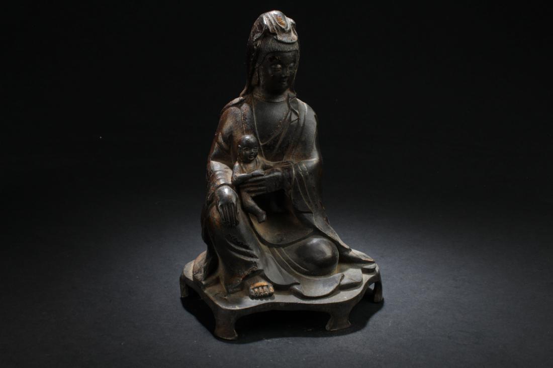 A Seated Chinese Guanyin Estate Buddha Statue Display (1 of 8)
