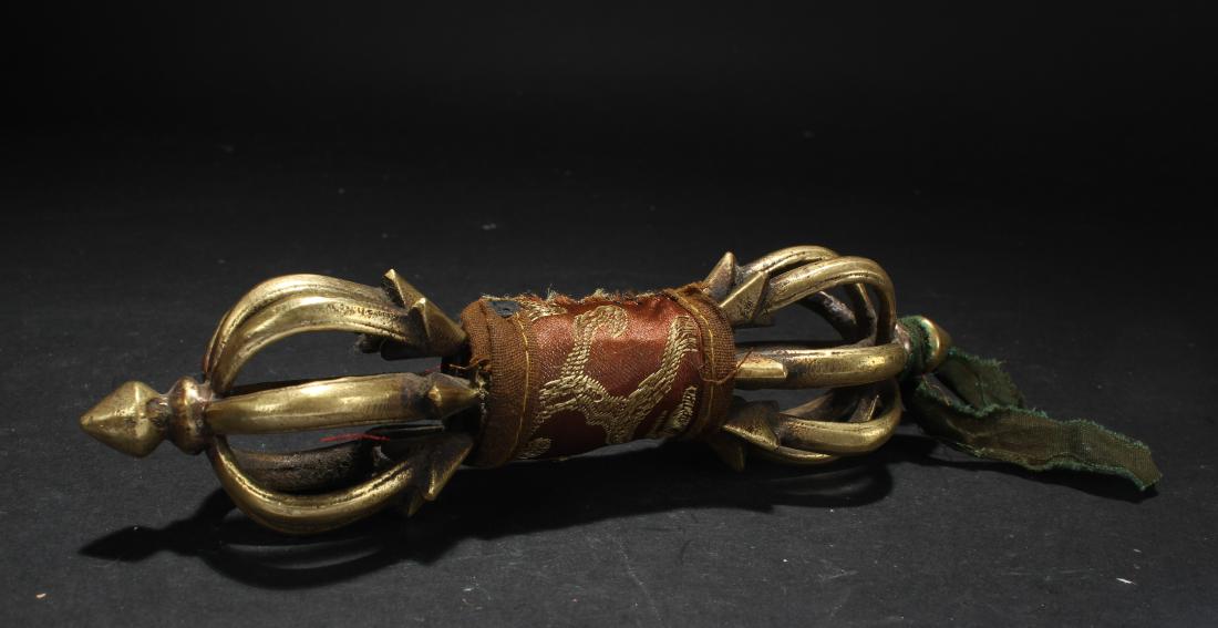 An Estate Tibetan Dagger Display Figure (1 of 6)