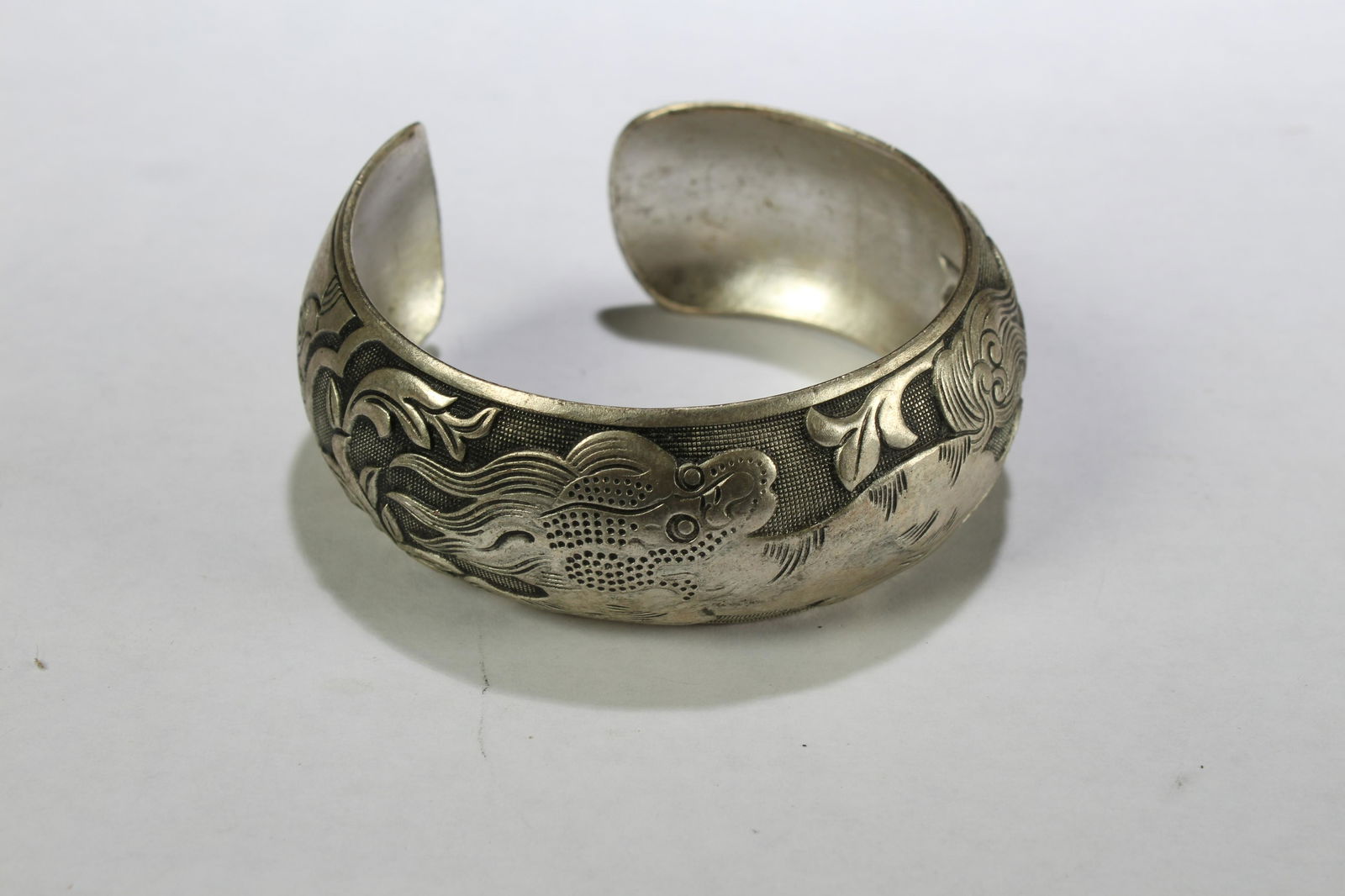 An Estate Chinese Bracelet Display (1 of 3)