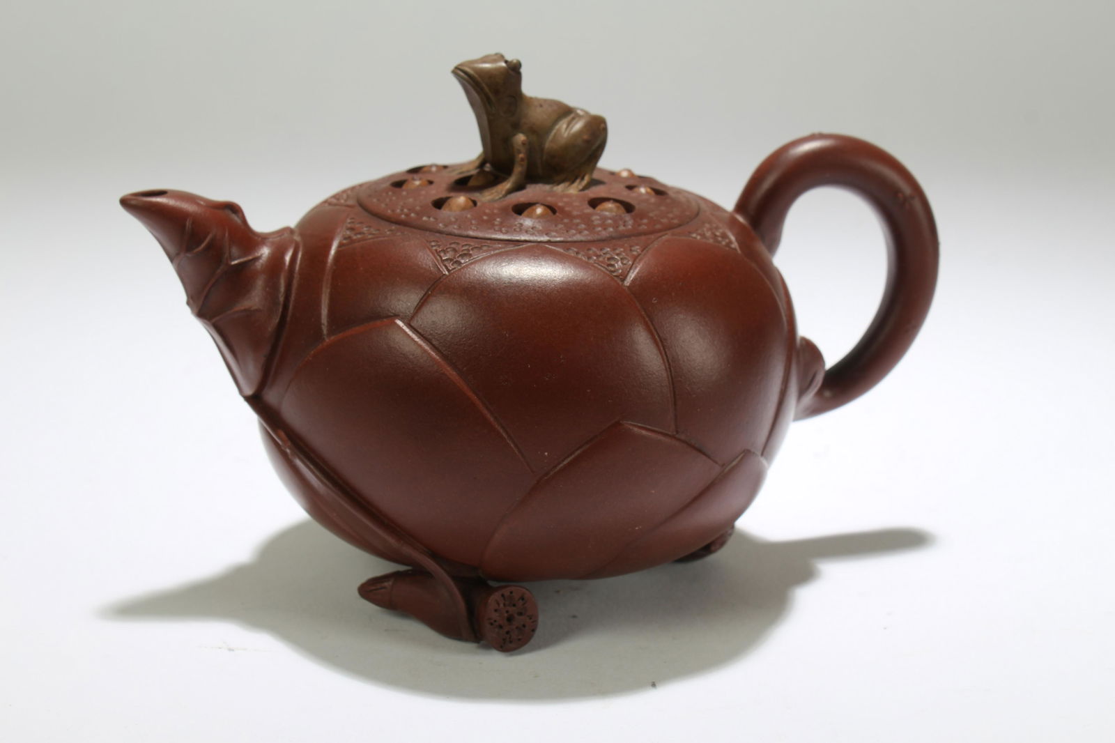 A Chinese Lotus-fortune Tri-podded Tea Pot Display (1 of 3)