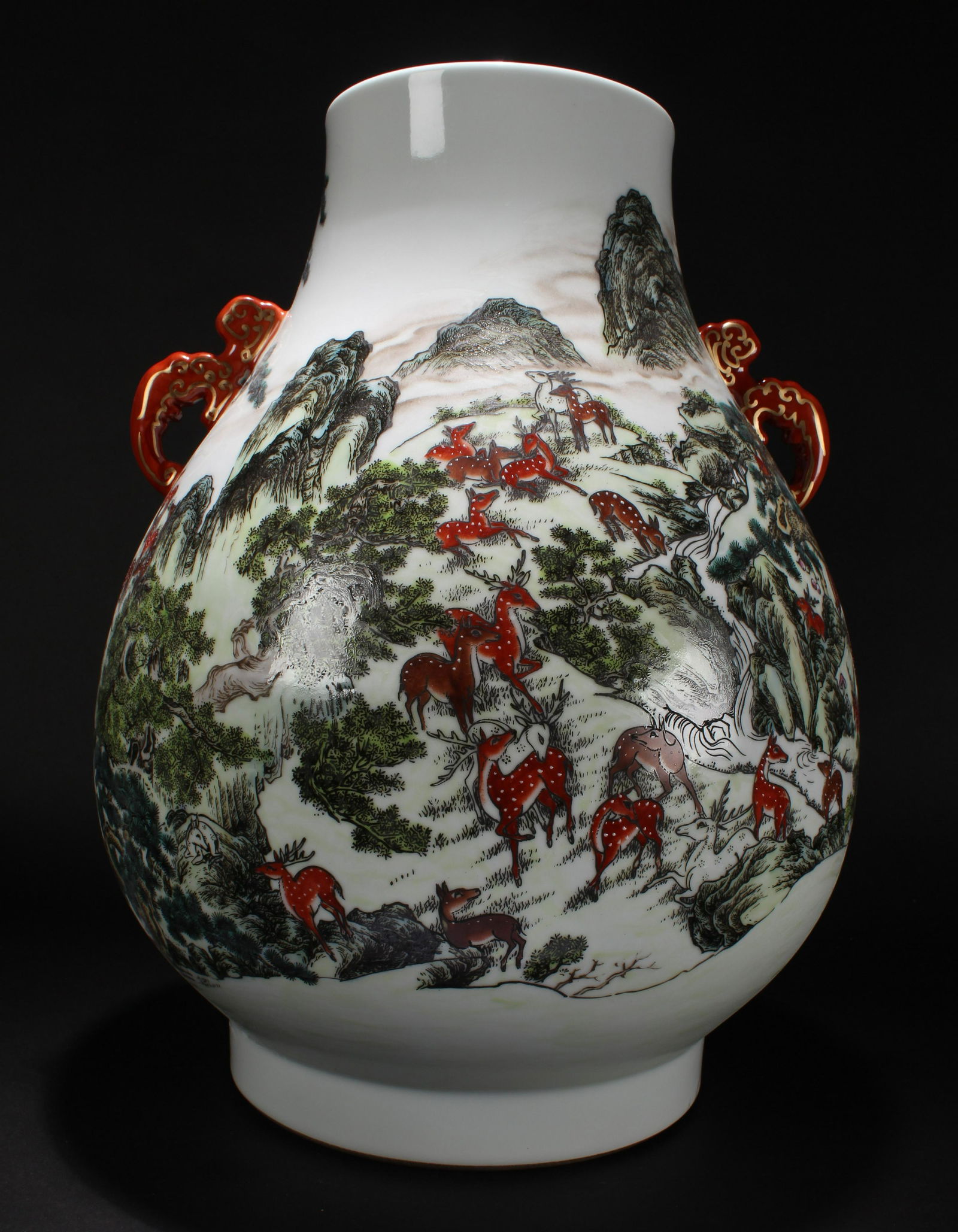 A Chinese Detailed Duo-handled Deer-fortune (1 of 7)