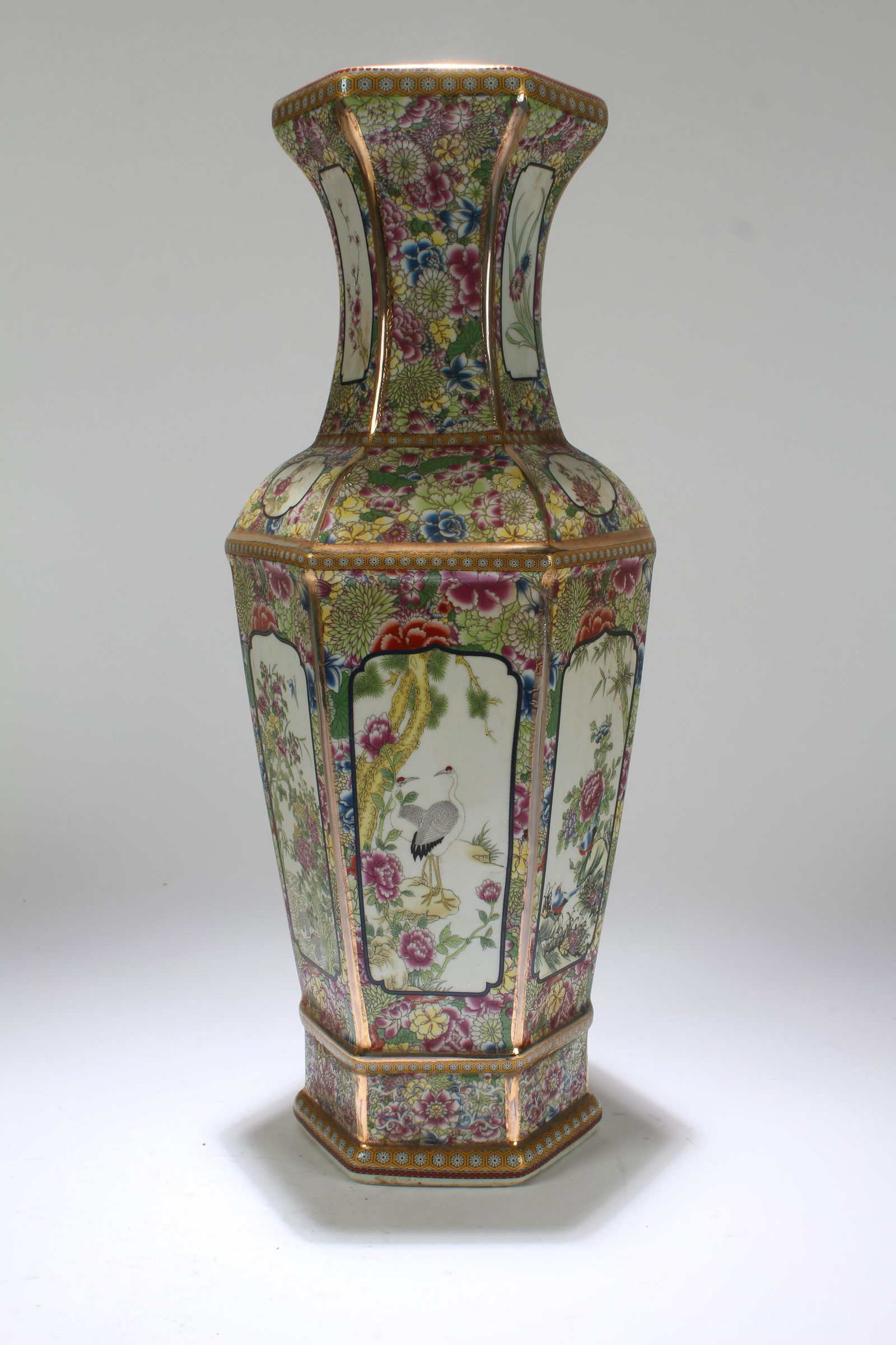 An Estate Chinese Hexa-fortune Porcelain Vase Display (1 of 5)