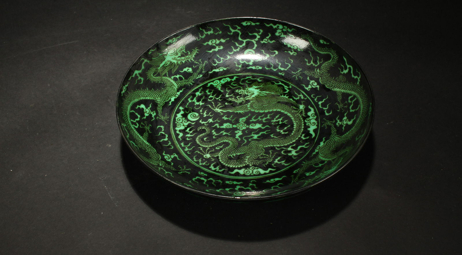 A Chinese Green-fortune Estate Dragon-decorating (1 of 5)