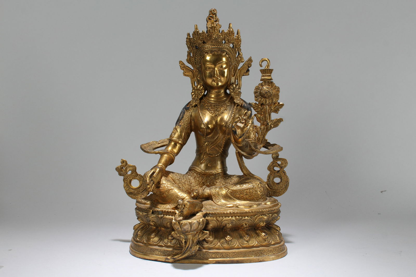 An Estate Chinese Gilt Massive Buddha Religious Statue (1 of 6)