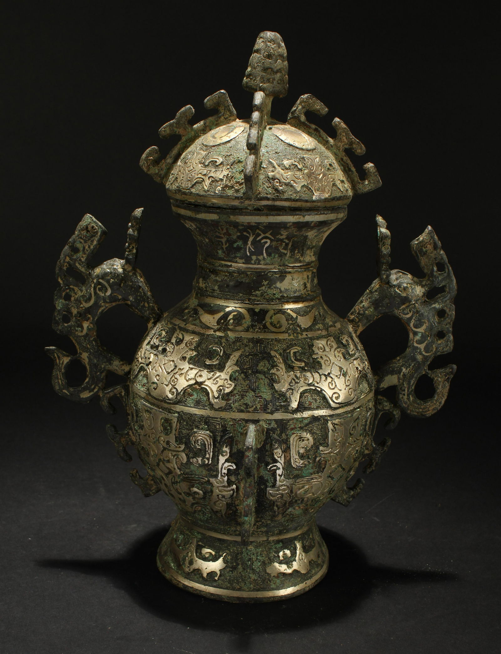 A Chinese Duo-handled Ancient-framing Bronze Vessel (1 of 5)