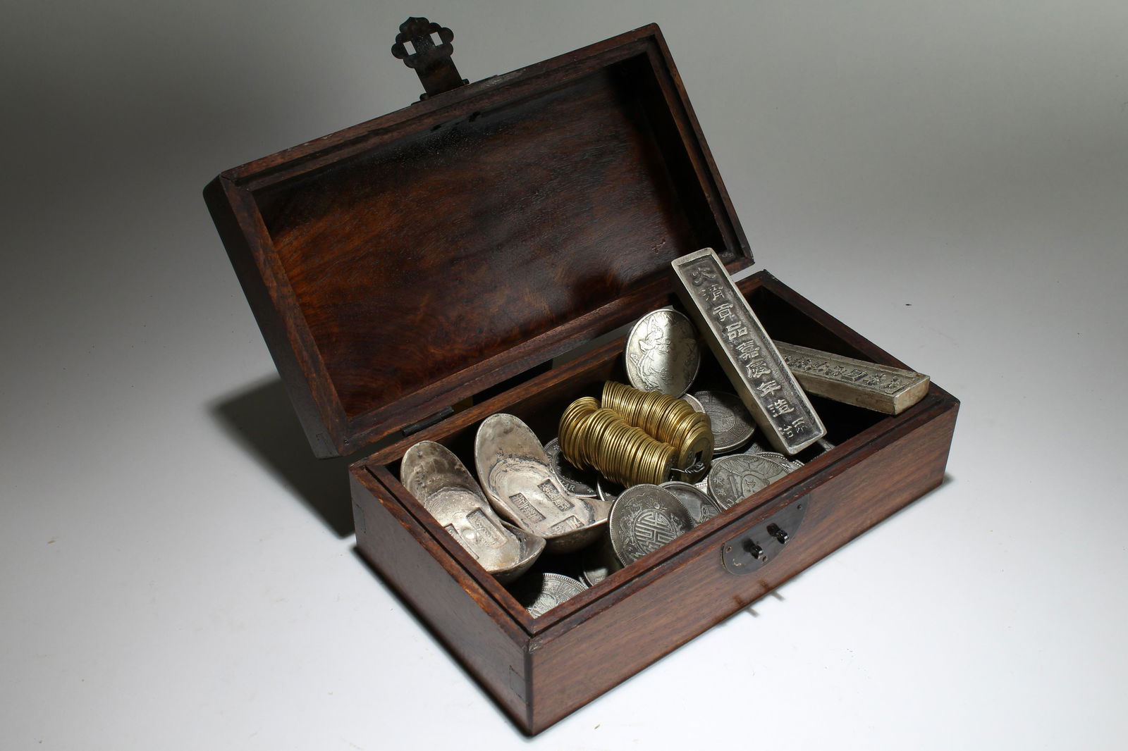 An Estate Chinese Coin-filled Wooden Box (1 of 8)