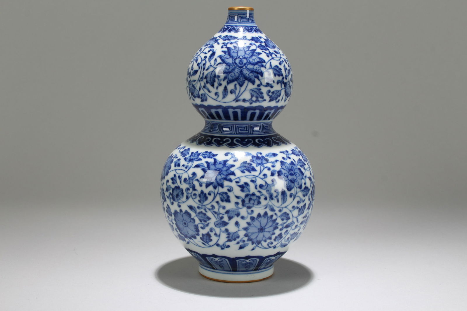 An Estate Chinese Blue and White Calabash-fortune (1 of 5)