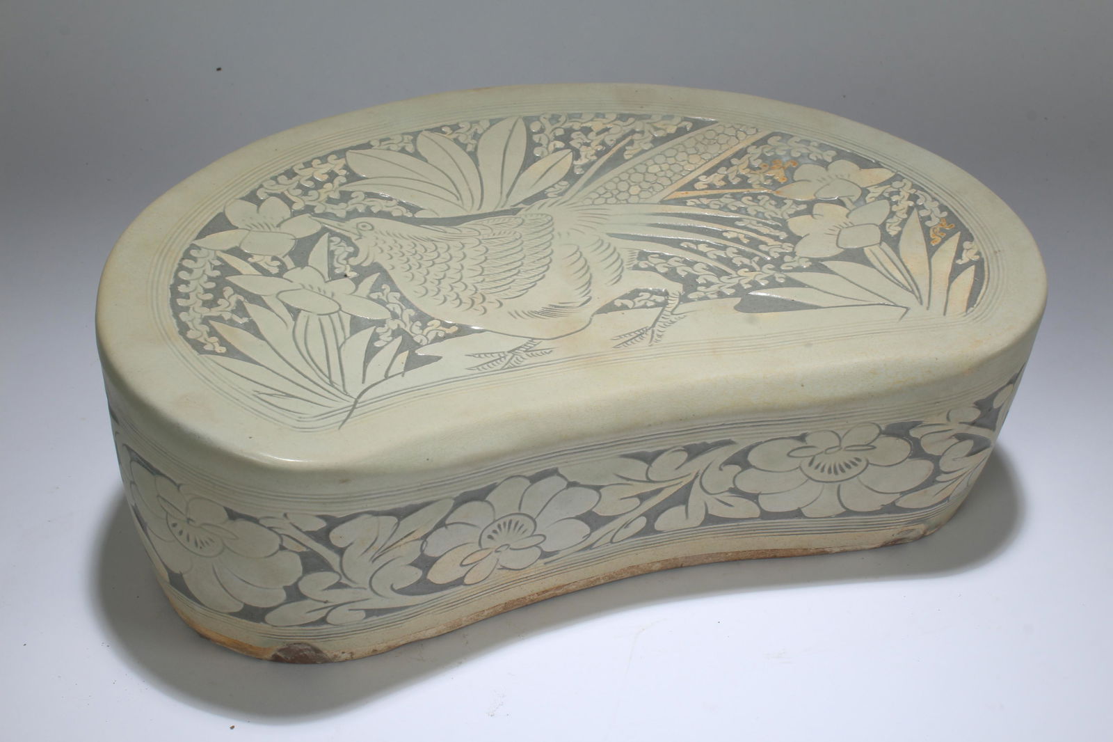 An Estate Chinese Nature-scene Porcelain Display Stand (1 of 4)