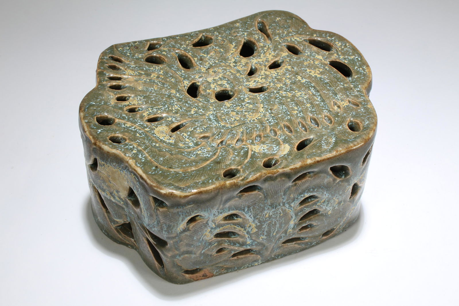 A Chinese Porcelain Fortune Display Stand (1 of 4)