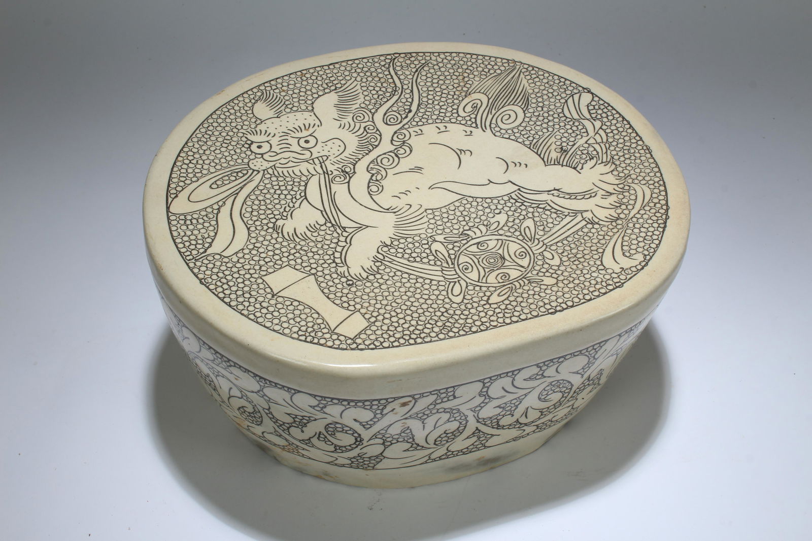 An Estate Chinese Myth-beast Porcelain Display Stand (1 of 4)