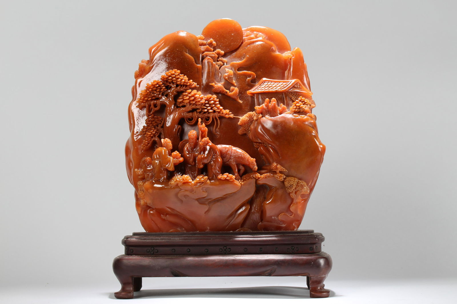 An Estate Chinese Detailed Mountain-view Fortune (1 of 10)