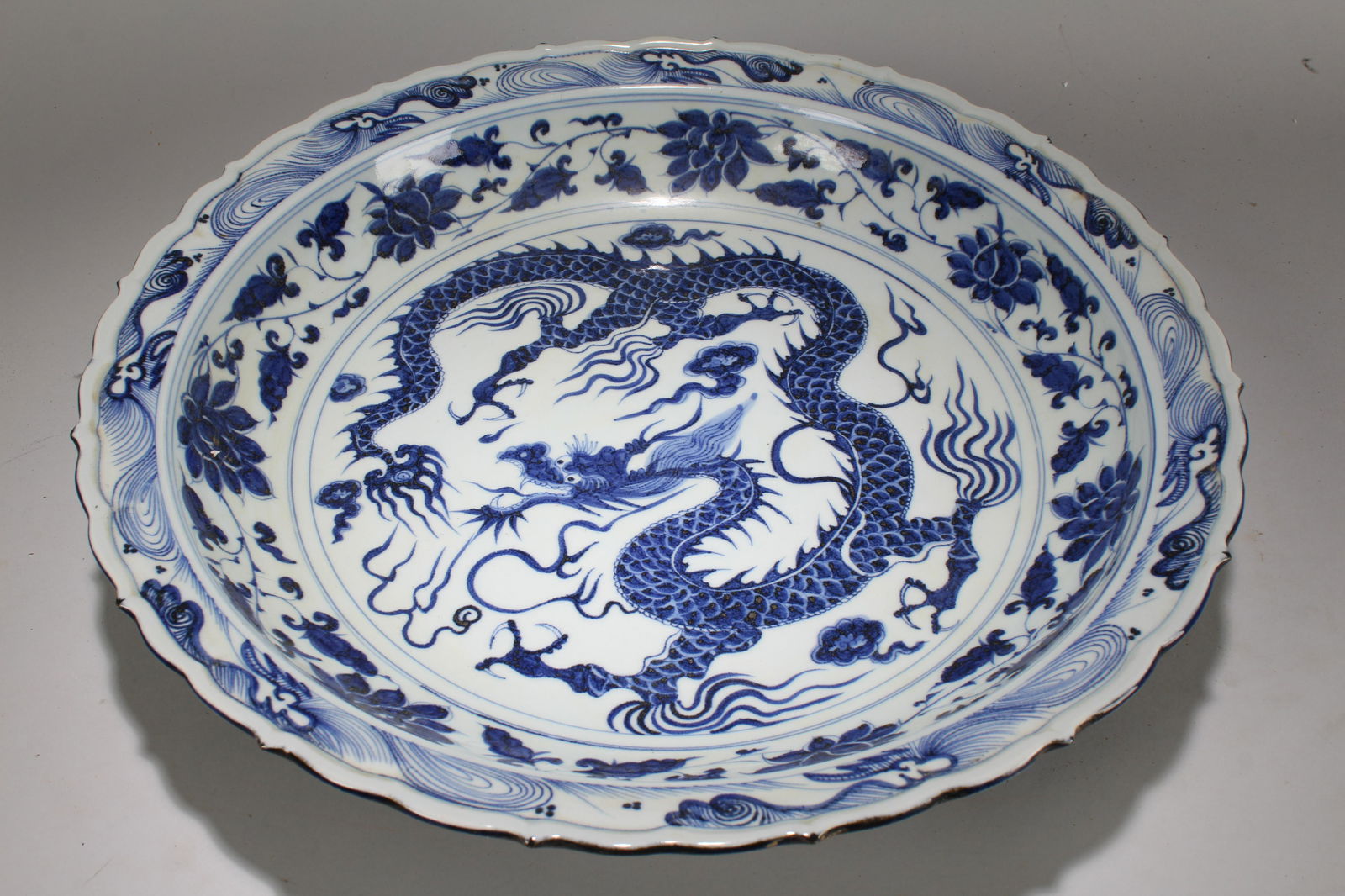 An Estate Chinese Dragon-decorating Massive Porcelain (1 of 9)