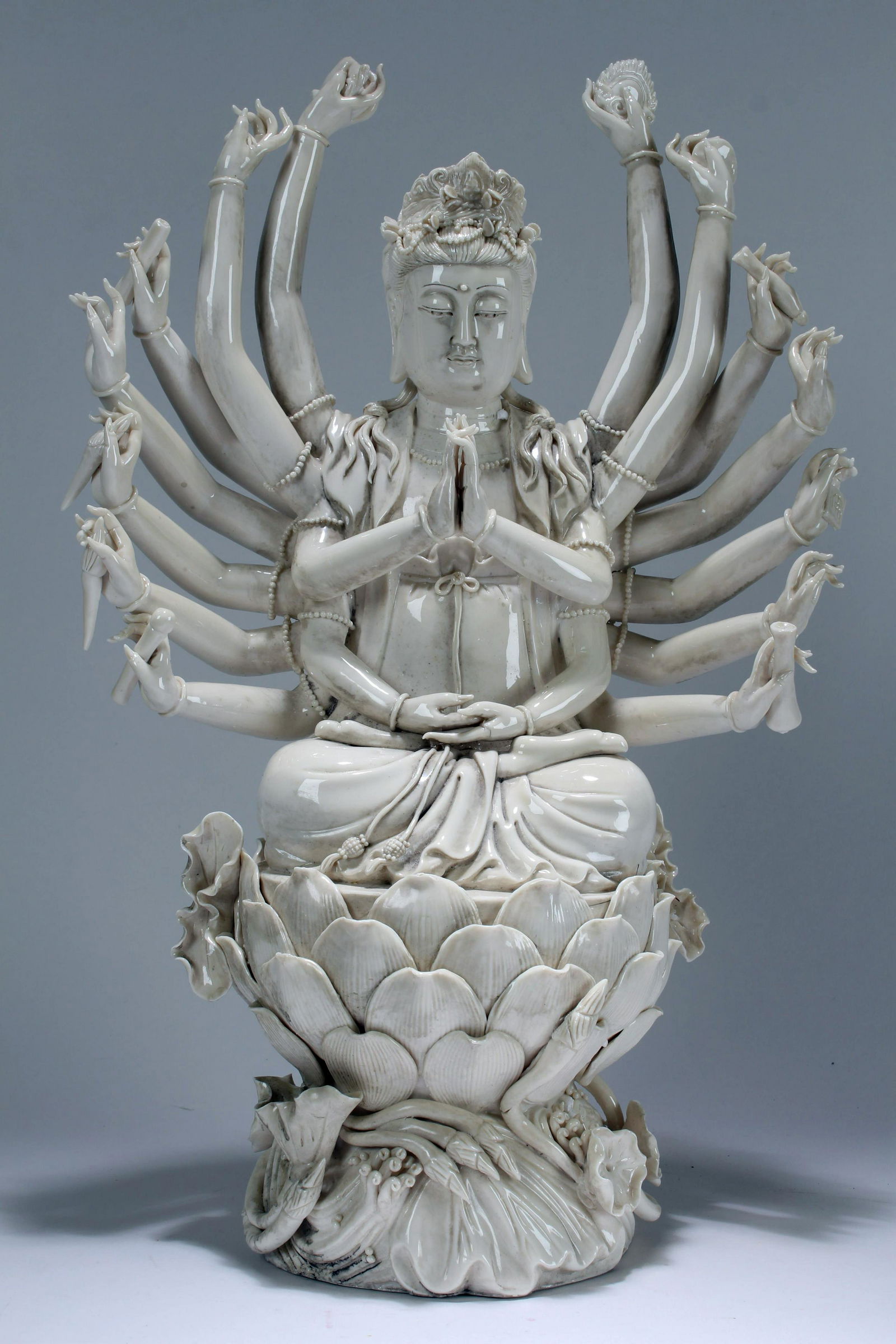 An Estate Chinese De Blac Thousand-hand Guanyin (1 of 10)
