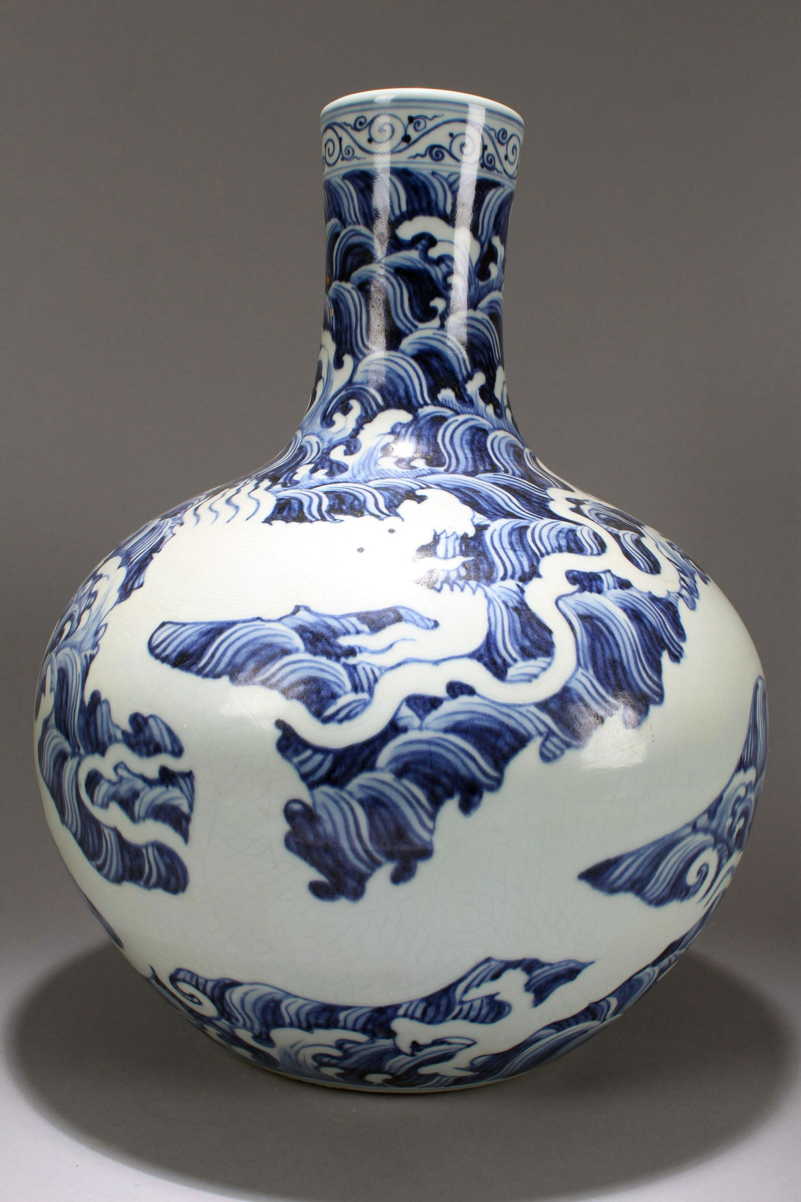 An Estate Chinese Dragon-decorating Blue and White (1 of 5)