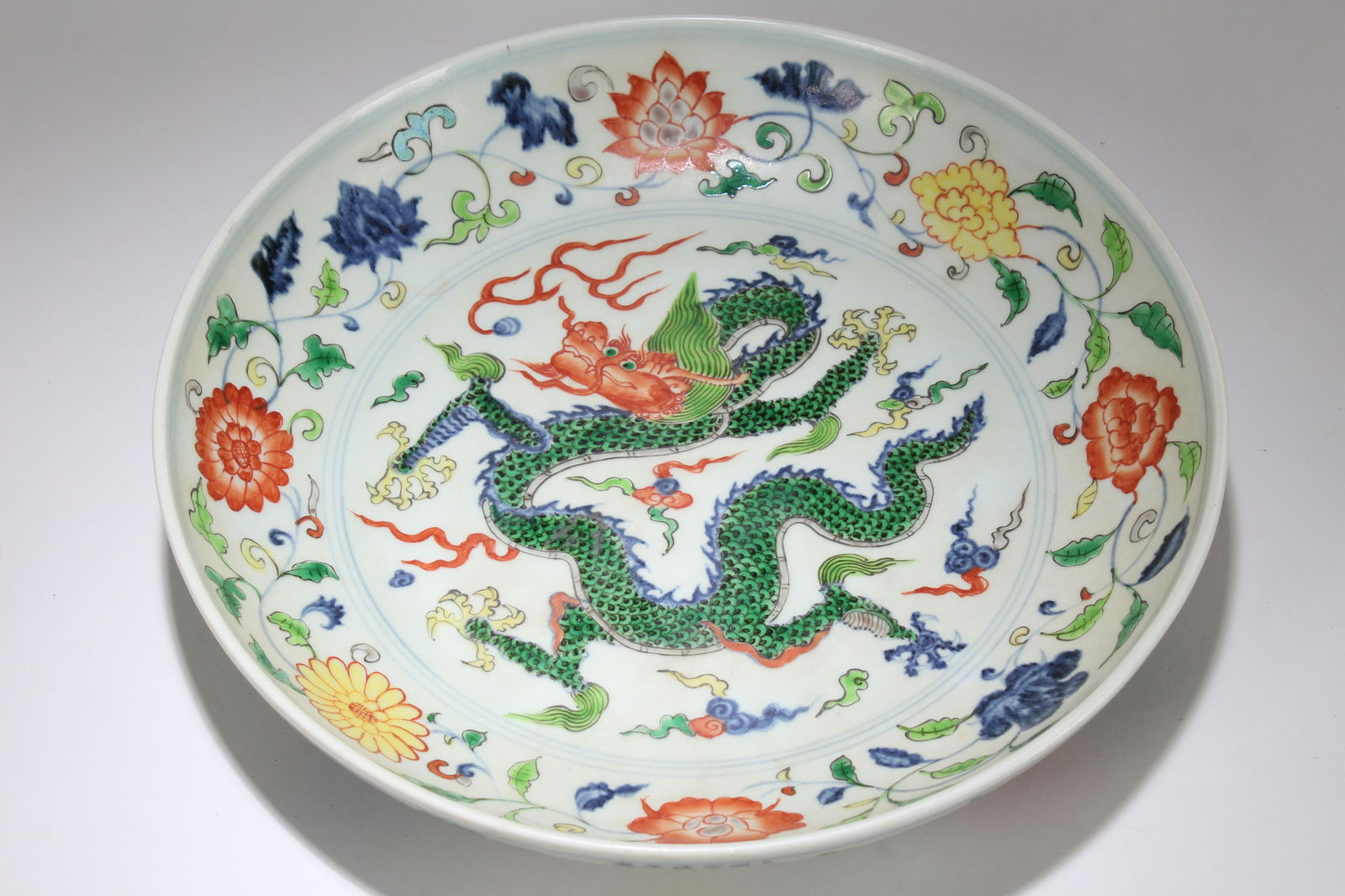 A Chinese Dragon-decorating Fortune Porcelain Plate (1 of 5)