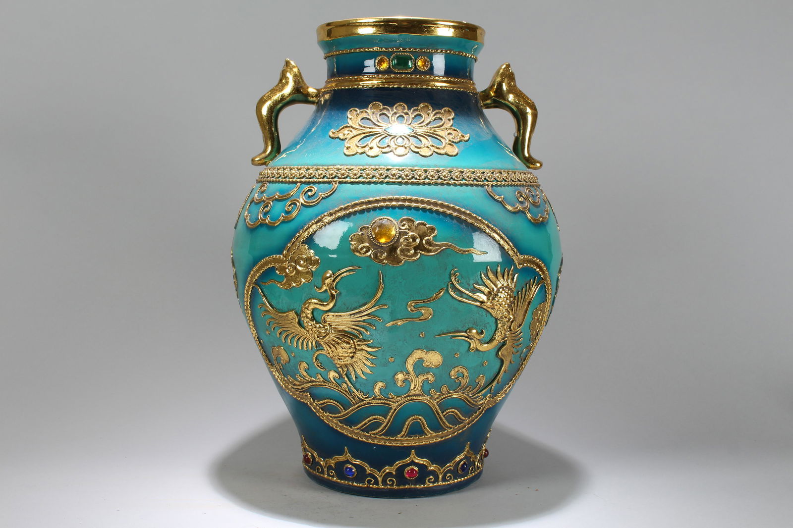A Chinese Phoenix-fortune Massive Duo-handled Porcelain (1 of 7)