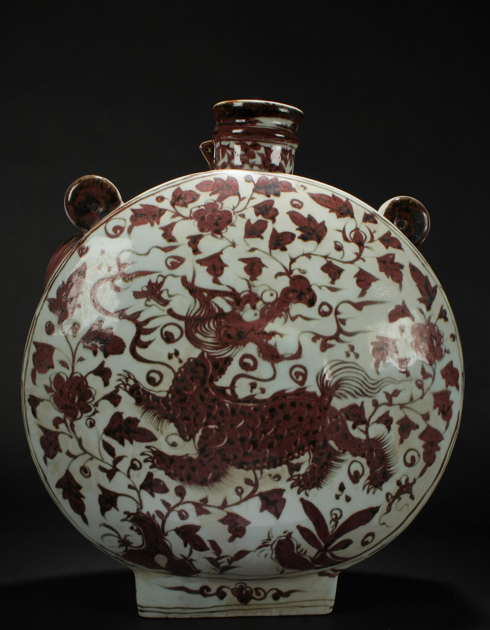 A Chinese Dragon-decorating Estate Porcelain Vase (1 of 5)