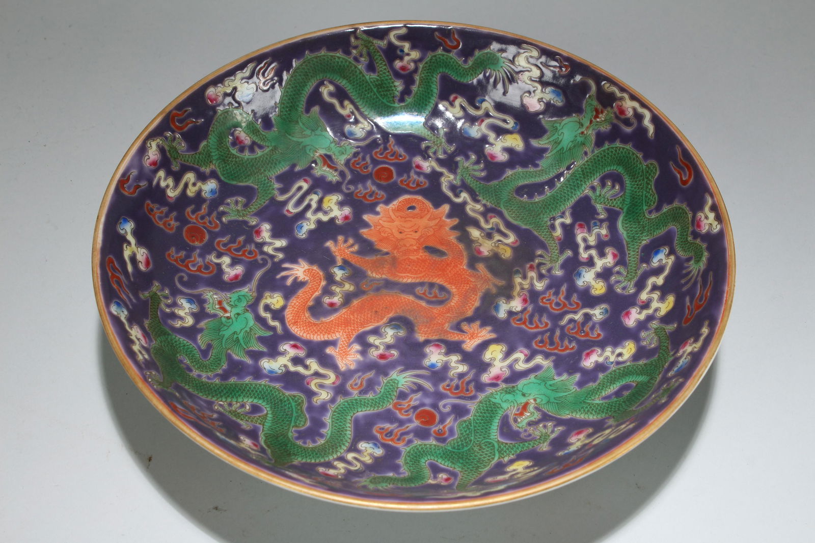 An Estate Chinese Dragon-decorating Fortune Porcelain (1 of 3)
