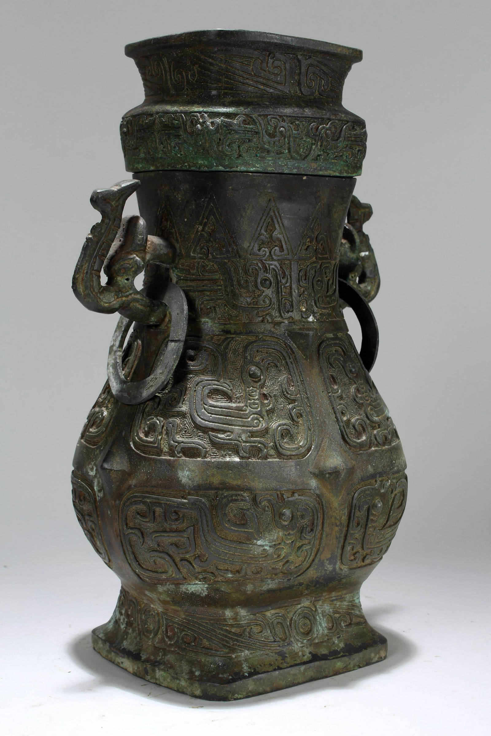 An Estate Chinese Duo-handled Ancient-framing Massive (1 of 6)