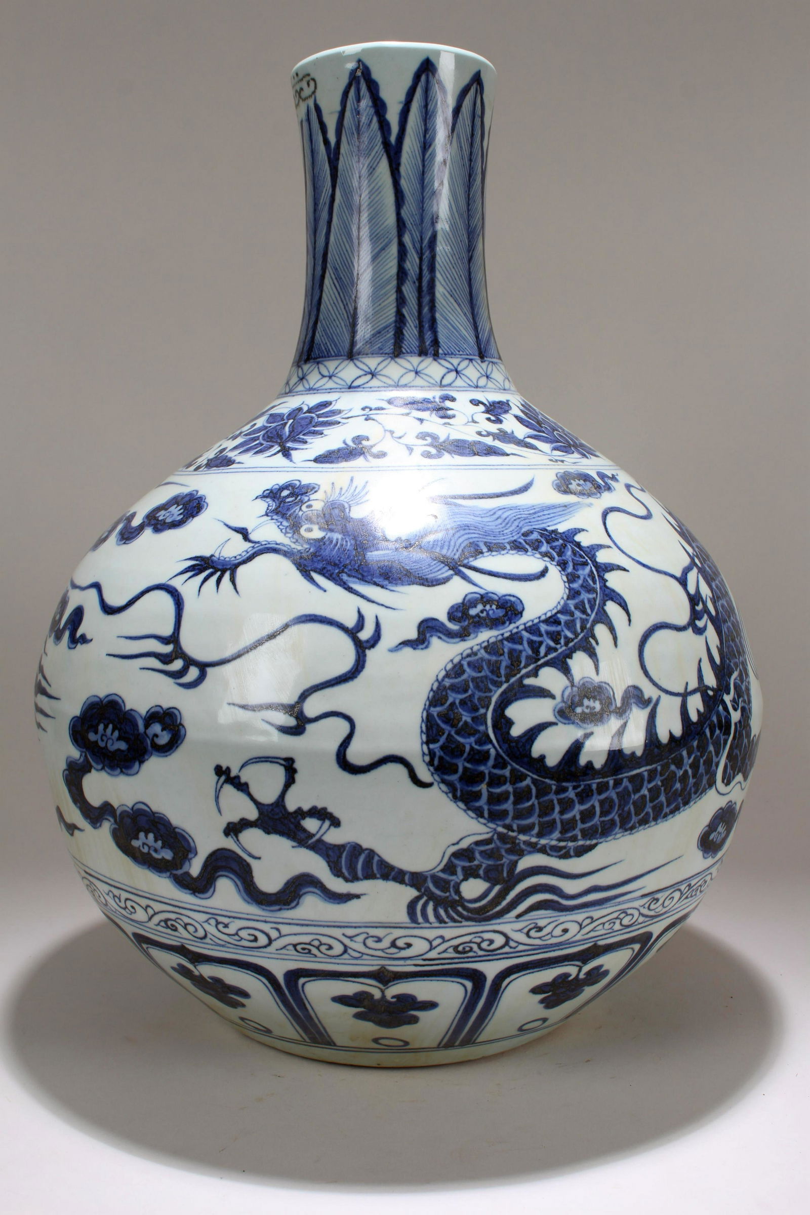 An Estate Chinese Blue and White Dragon-decorating (1 of 7)
