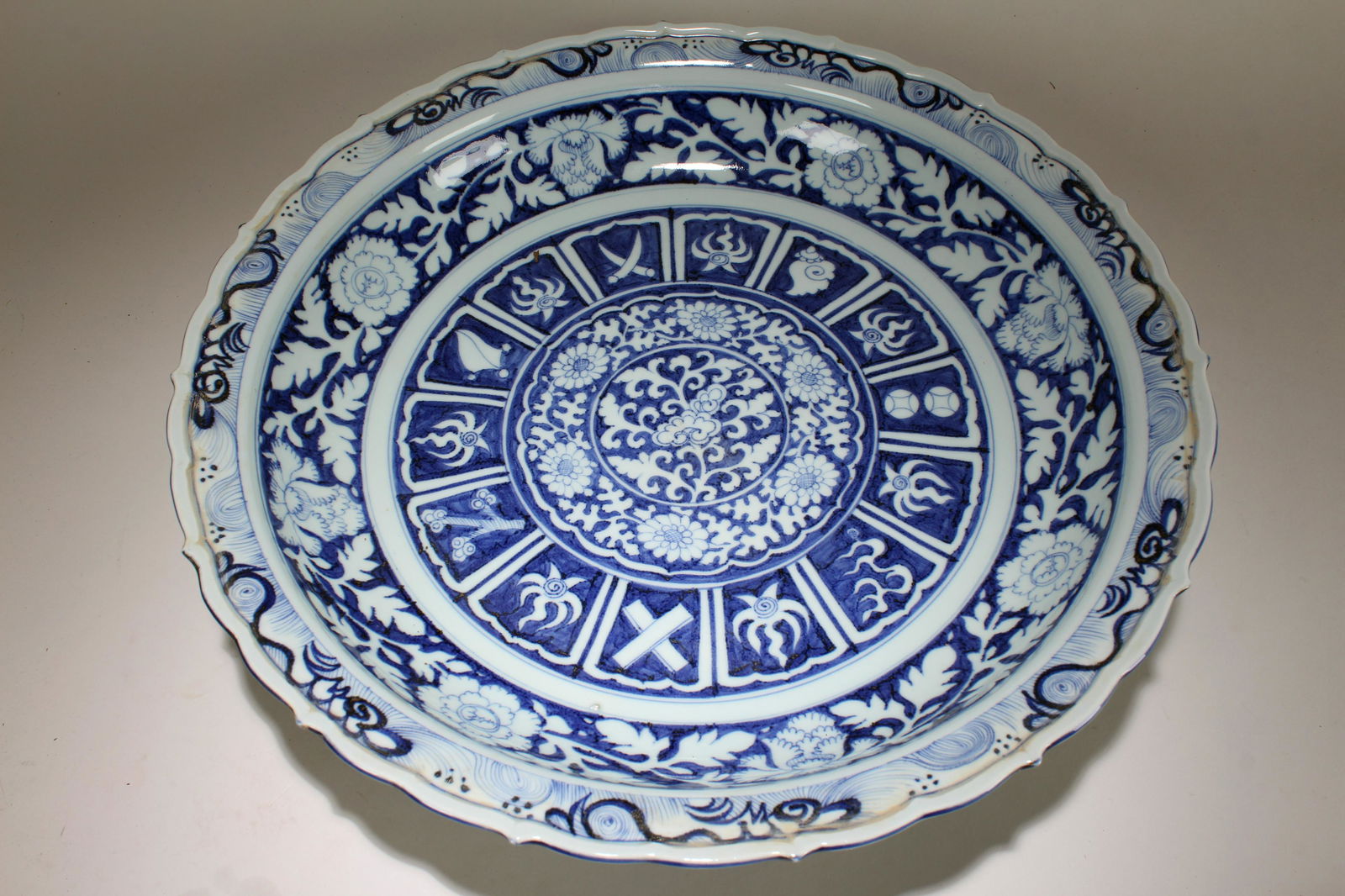 An Estate Chinese Ancient-framing Blue and White (1 of 6)