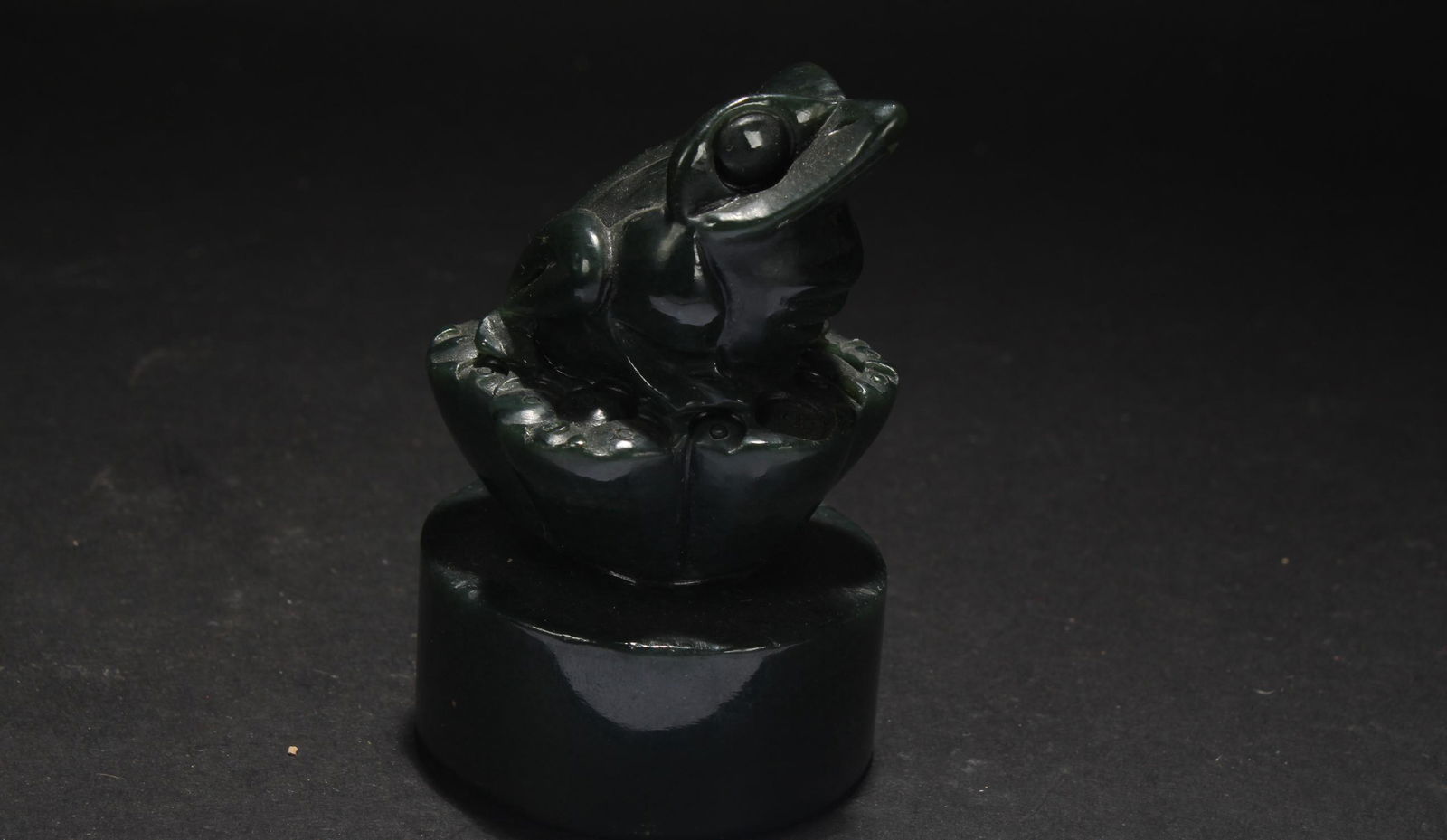 A Chinese Jade-curving Estate Fortune Frog Seal (1 of 4)
