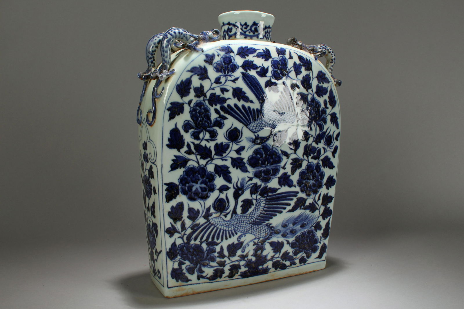 An Estate Chinese Blue and White Duo-handled Porcelain (1 of 9)
