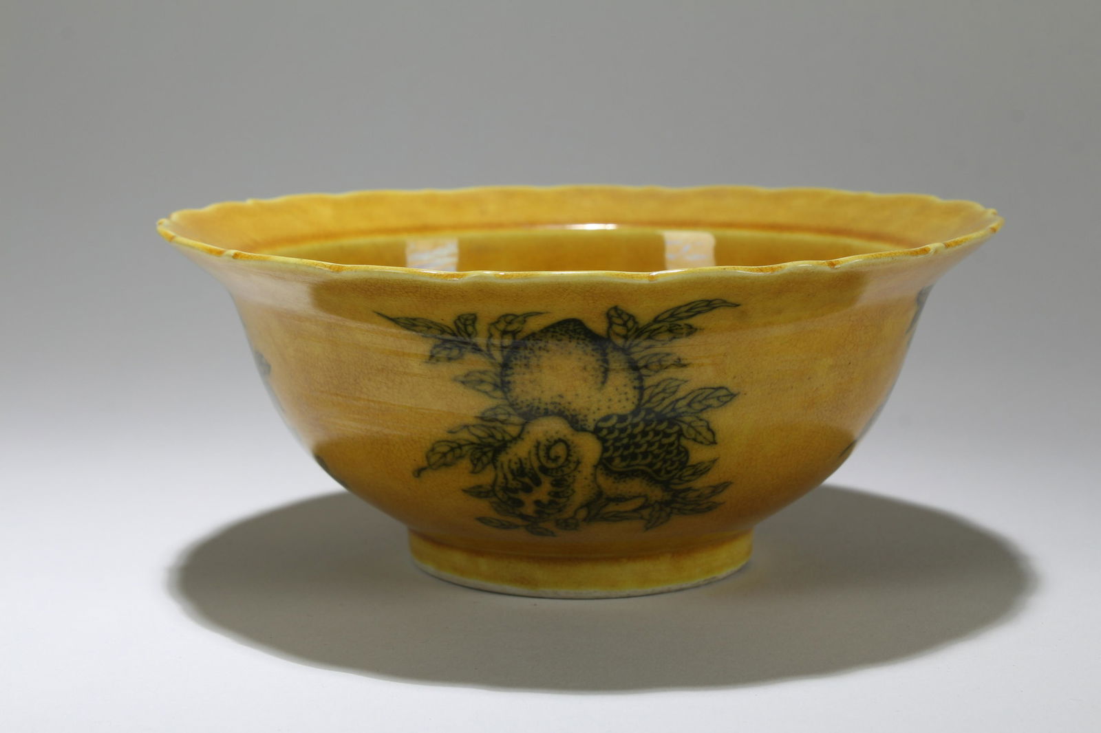 An Estate Chinese Yellow-coding Peach-fortune Porcelain (1 of 4)