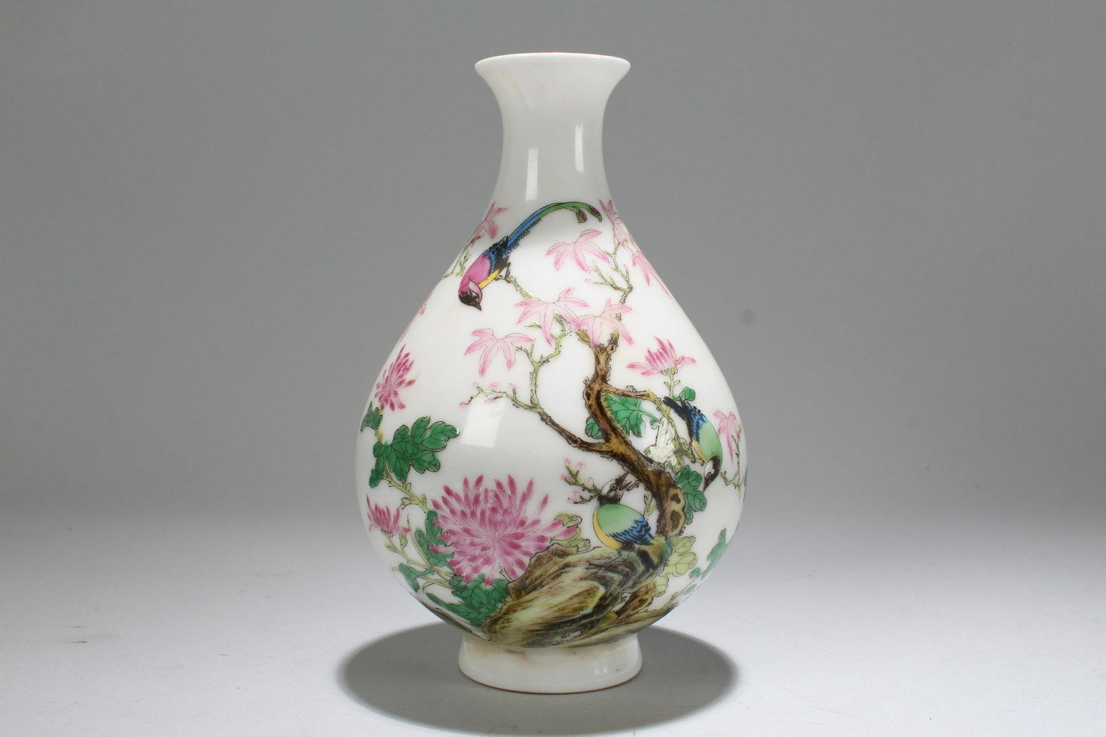 A Chinese Nature-sceen Fortune Poetry-framing Vase: A Chinese Nature-sceen Fortune Poetry-framing Vase . Height: 6.25 (inch).